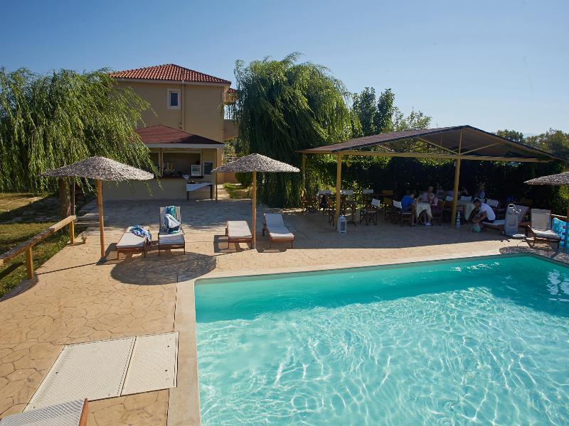 Aggelina S Apartments Xi Beach المظهر الخارجي الصورة